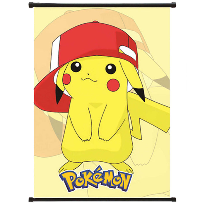Tøyplakat: Pokémon - Pikachu med Ashs caps | Wall Scroll